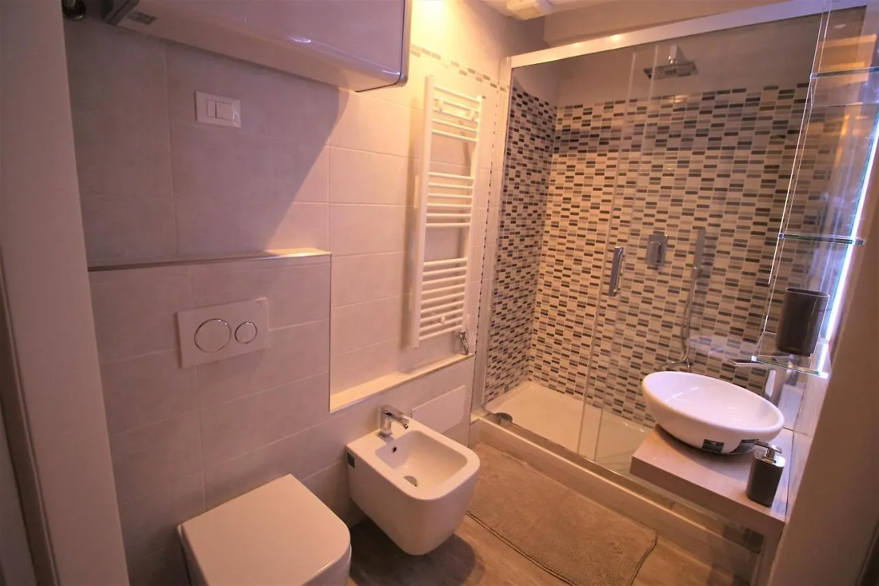 San Marco Fenice 3Bdr 2Bth Apartment Benátky