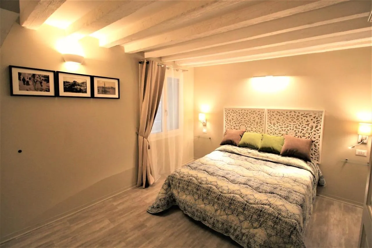San Marco Fenice 3Bdr 2Bth Apartment Benátky