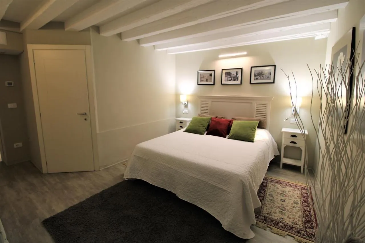San Marco Fenice 3Bdr 2Bth Apartment Benátky 0*,